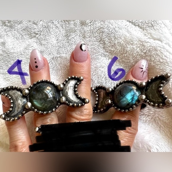 *NEW STOCK!* Witchy Lunar Cycle Labradorite + Pyrite Moon Ring 5 6 7 8 9 10 - Picture 5 of 12